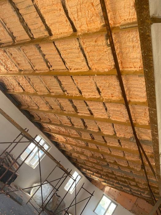 Polynor (полинор) - напыляемый пенополиуретановый утеплитель