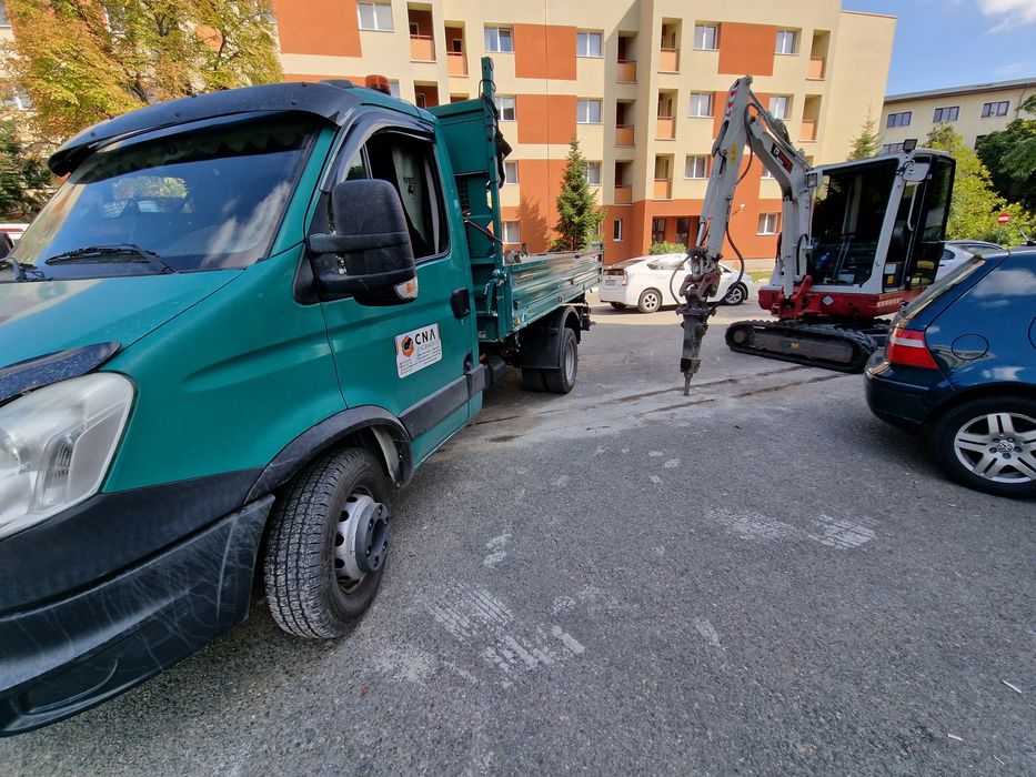Excavator bobcat miniîncarcator buldoexcavator cilindru compactor