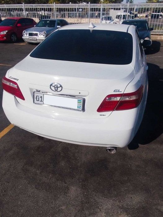 Продаётся "Toyota" Camry 40