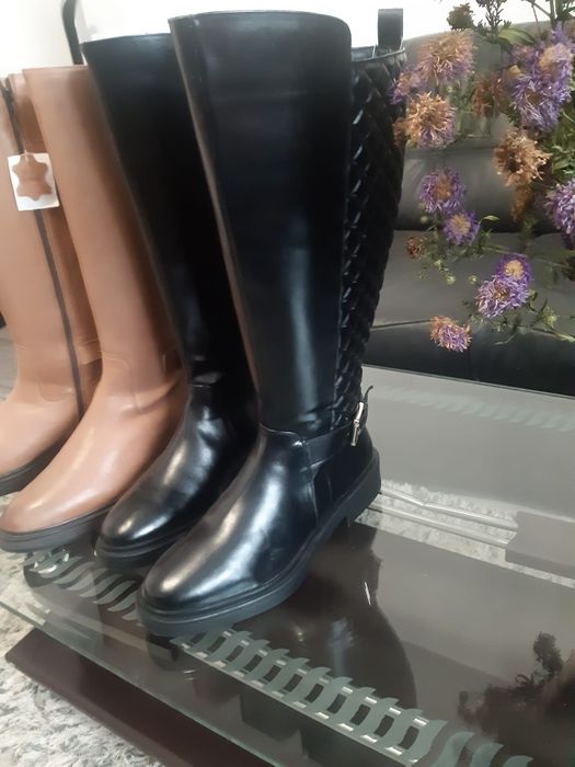 Vand cizme de piele.Sunt noi , comode si f frumoase
