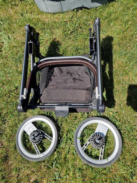 Cărucior Cybex MUTSY EVO 3 in 1 cu landou și parte sport -compatibil C