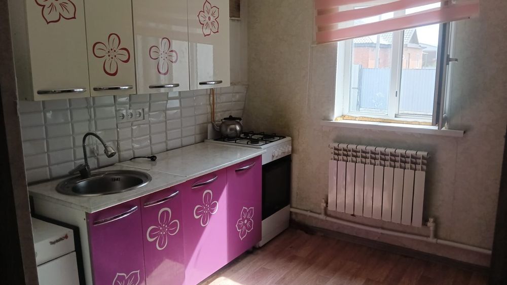 Частный дом на кирпичном