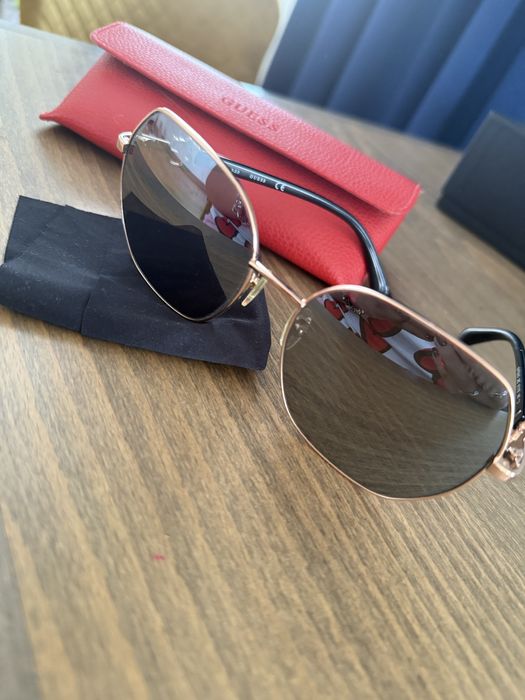 Слънчеви очила guess
