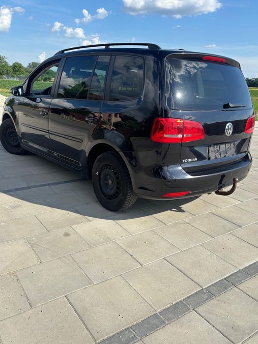 VOLKSWAGEN Touran 2012 — imagine 3