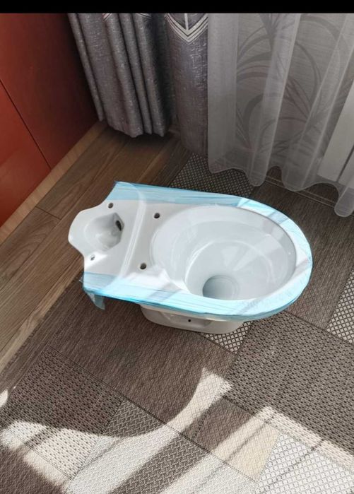 Продам Новый Унитаз SANITA