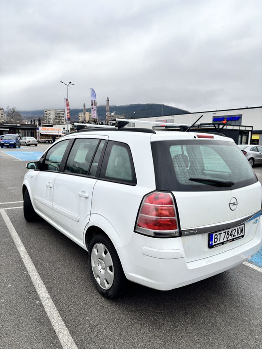 Продавам Opel Zafira бензин/метан
