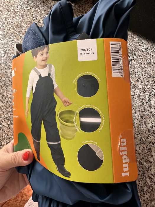 Pantaloni impermeabili baieti marimea 98/104