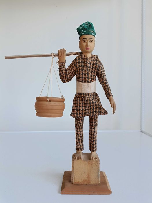 Vintage традиционна дърворезба на фермер от Катманду Непал .