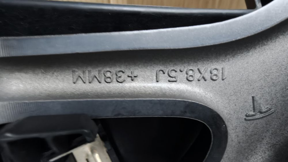 Jante Tesla 3 Highland facelift 18" senz.+anv.vara -