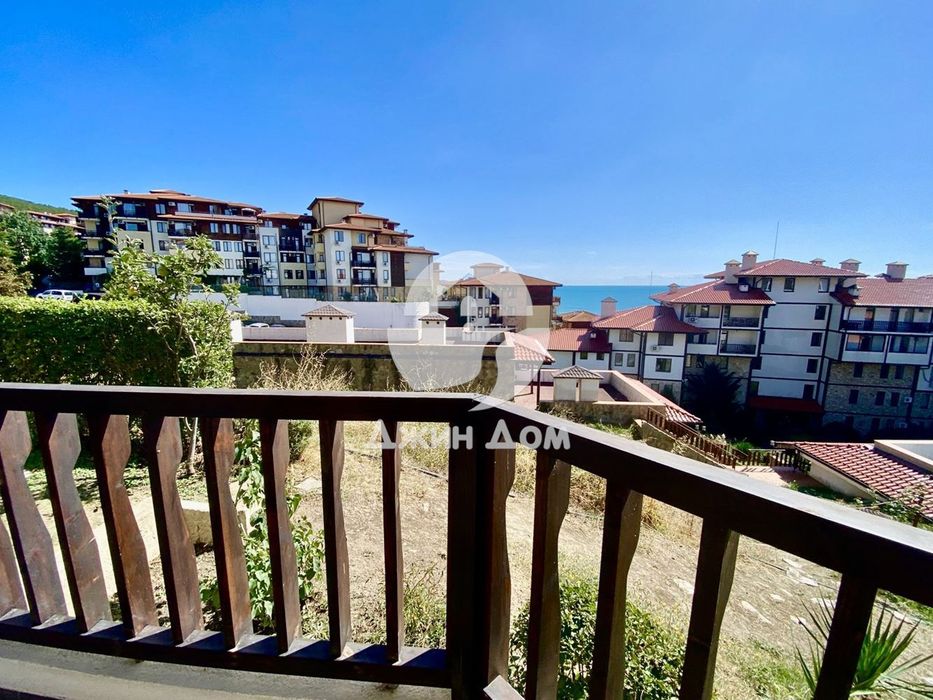 Тристаен апартамент с ГЛЕДКА МОРЕ в Сън Коуст Резорт, гр. Свети Влас