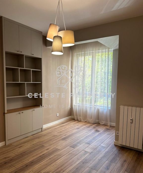 Дава се под наем Тристаен апартамент в София, Център - 70 кв.м за 1250 € - Снимка #8
