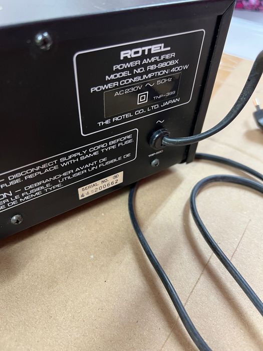 Rotel RB-980BX усилвател