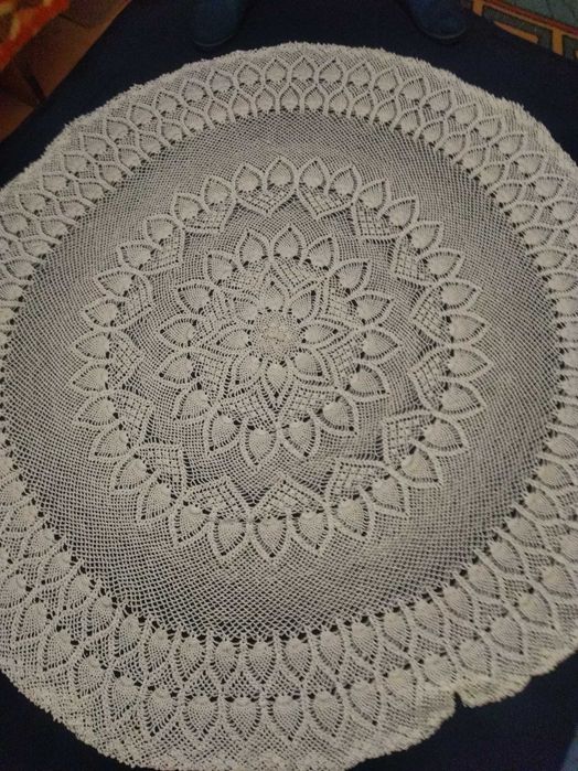 Покривки ръчно плетени