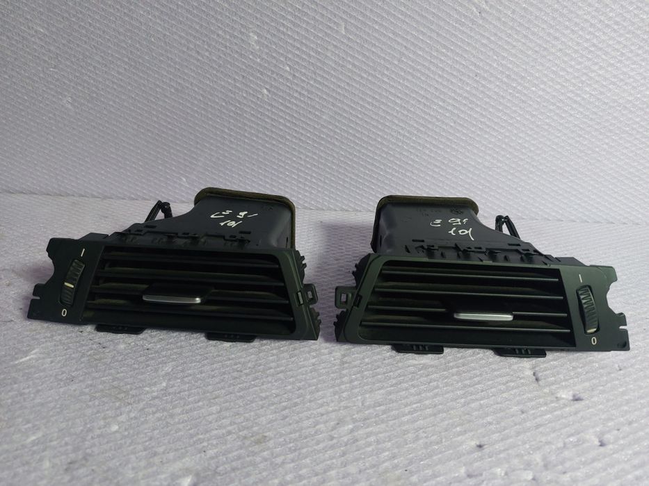 Grila stânga dreapta ventilație bord BMW E90 E91 E92 E93
