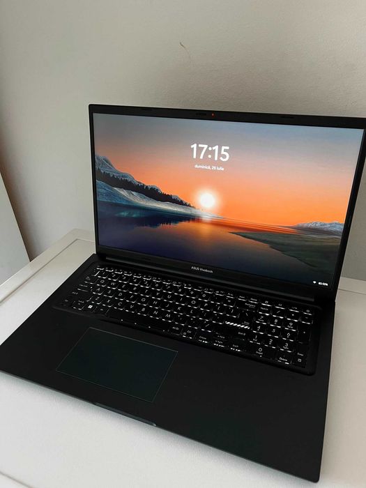 Laptop ASUS vivobook in garantie.
