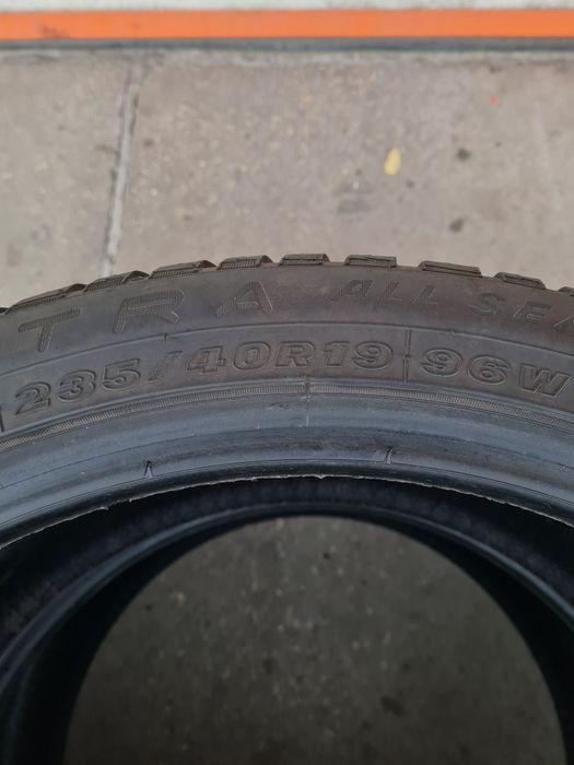 Всесезонни гуми MAXXIS Premitra Allseason AP3 235 40 R19 дот 1724
