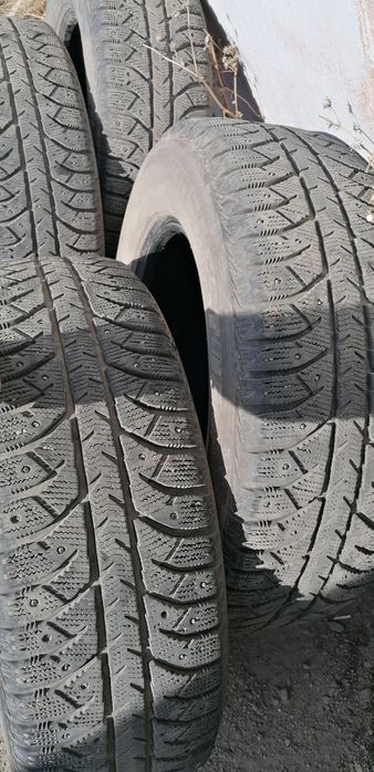 Зимняя резина 235/65/R17