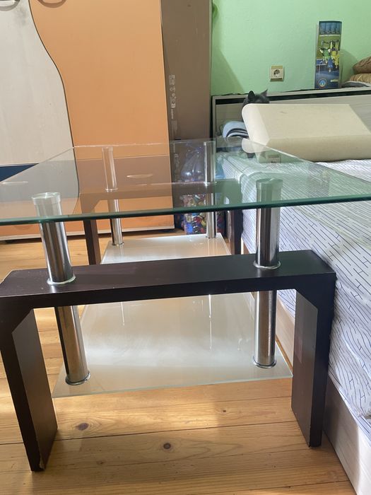 Холна маса- стъклена