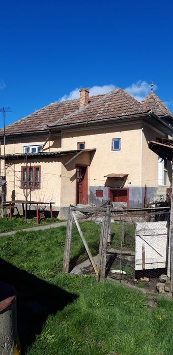 Casa la tara jud Mures
