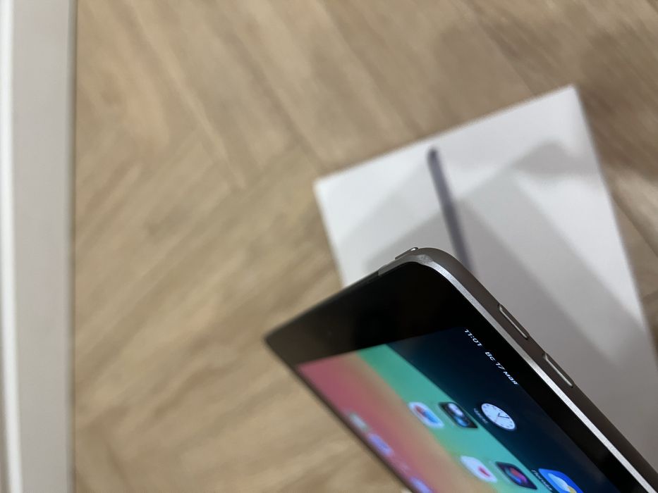 iPad 6 128GB Wi-Fi + Cellular