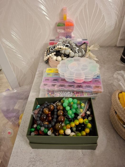 Продам браслеты ручной работы