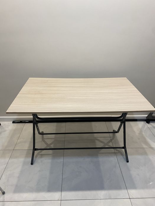 Продам стол