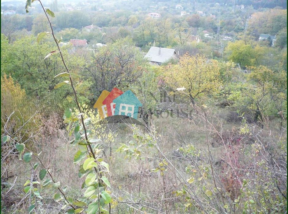 Парцел в Варна-м-т Сълзица площ 757 цена 36000