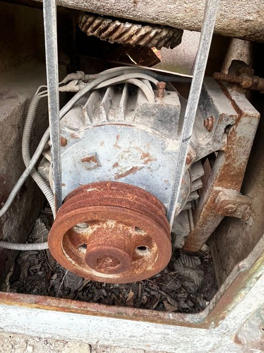 Деревообрабатывающий станок