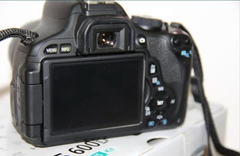 Фотоаппарат D600