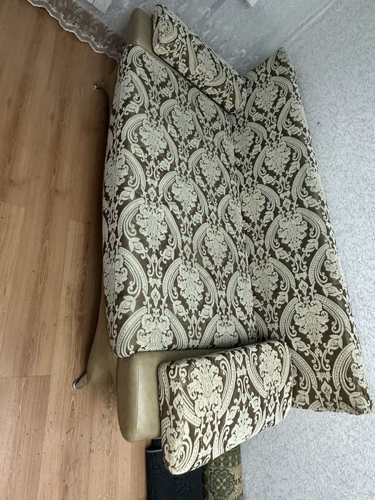 Продам спальный гарнитур
