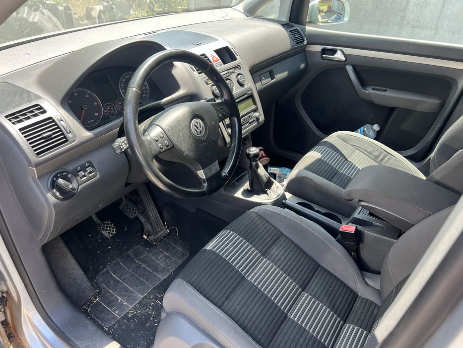 VW Touran 1.9TDi BLS 6скорости 2009г НА части