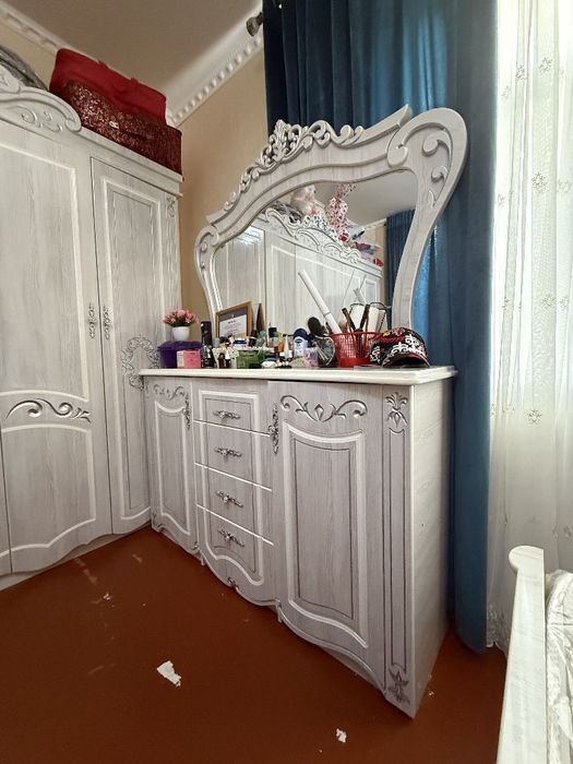 Мебель сотилади срочно