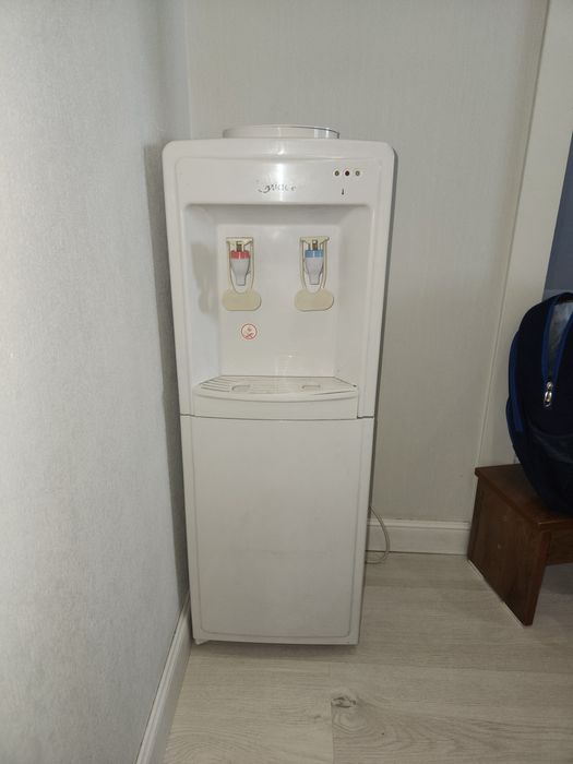 Продам кулер для воды