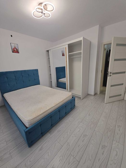 inchiriez apartament cu 2 camere in Complex Bucium Confort