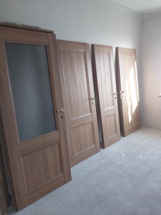 Продам двери межкомнатные