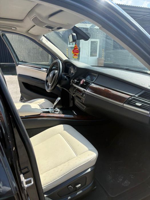BMW X5 2011 — imagine 4