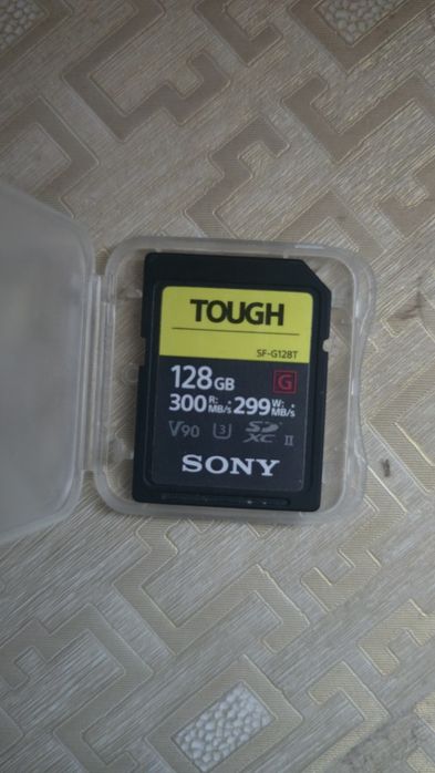fleshka Sony 300MB/S