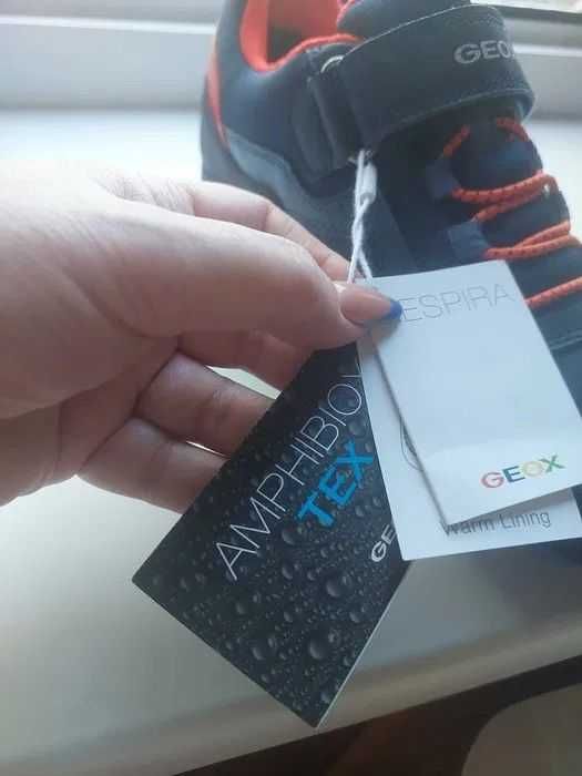 Водоотталкивающие дышащие   ботинки GEOX разм.38(25,4см) привозные
