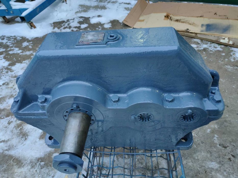 Редуктор ц2у 200