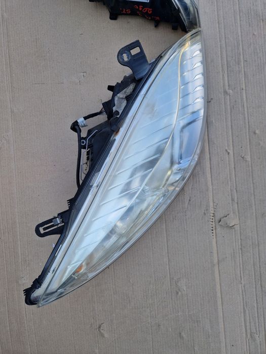 Faruri Renault Megane 3 2010