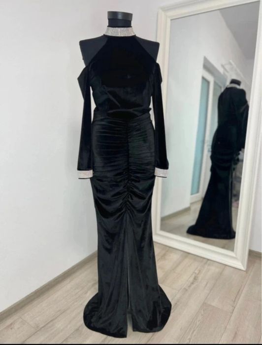 Rochie eleganta cu strasuri