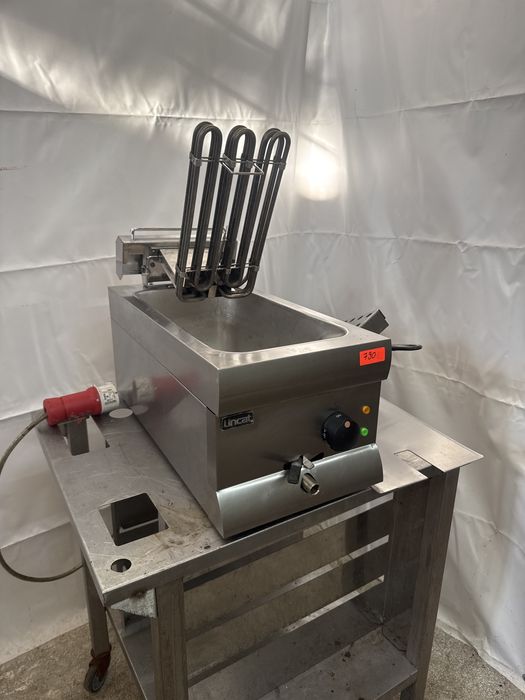 Професионален Фритюрник Lincat Silverlink 9л 9kW