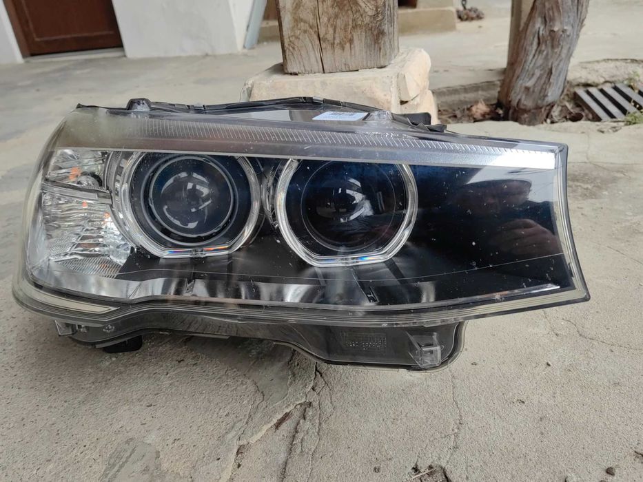 Фар BMW X3 F25 X4 F26 Xenon десен / Фар БМВ Х3 Ф25 Х4 Ф26 / Фар BMW F25 F26 Оригинален