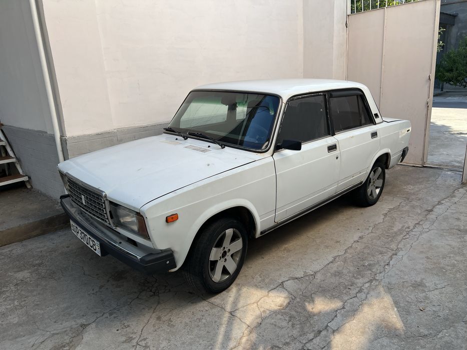 Vaz 2107 benzin  2002yil