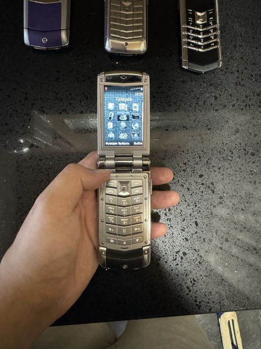 Vertu Constellation F Ayxta