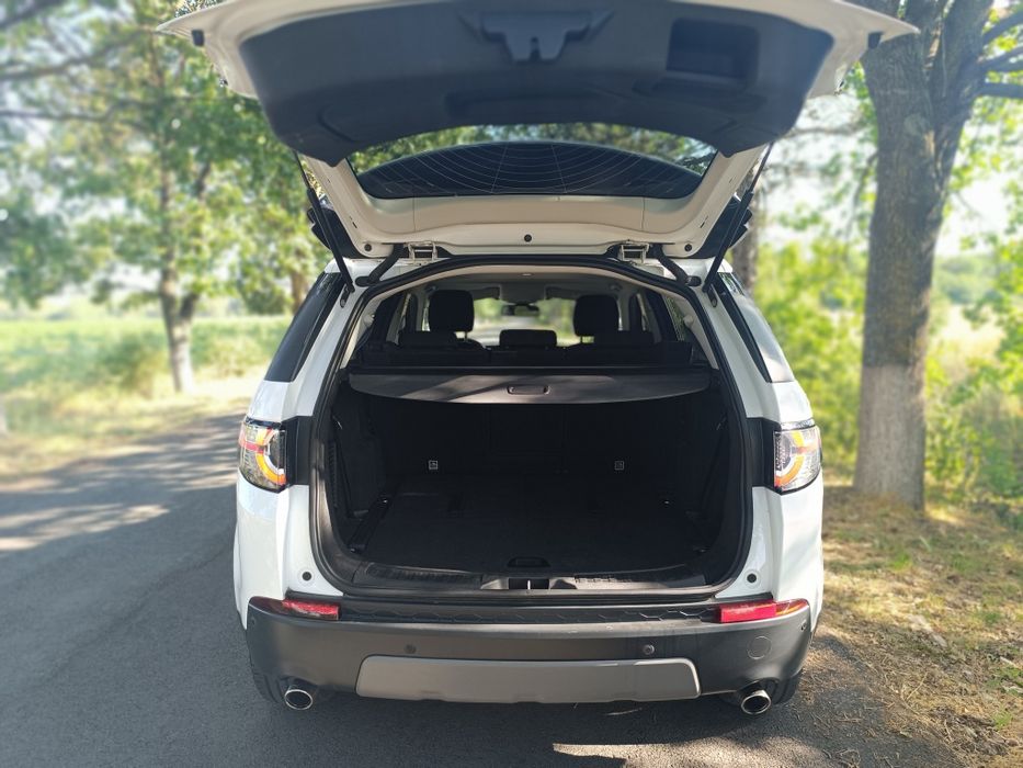 De vânzare Land Rover Discovery Sport TD4 AWD 2016, Xenon, Line assist, Diesel, 1999cc, 180 CP, 7 locuri, Manuală, Alb, 132.338 km