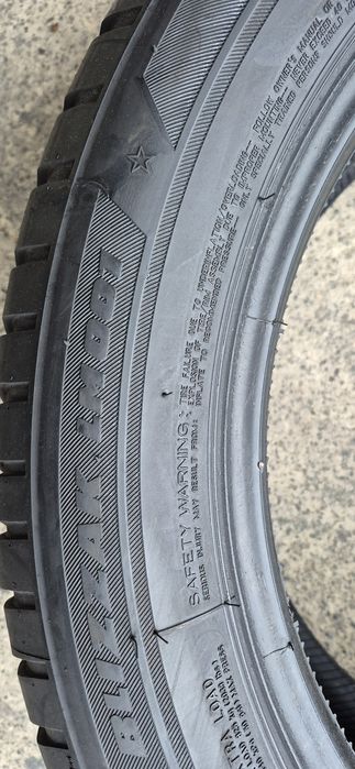 4 anvelope iarna runflat Bridgestone 245/50/19.Pretul este pe bucata