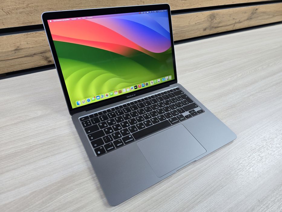 Macbook Air, M1, Ram 8Gb, SSD 256Gb, Retina 2K, EAC