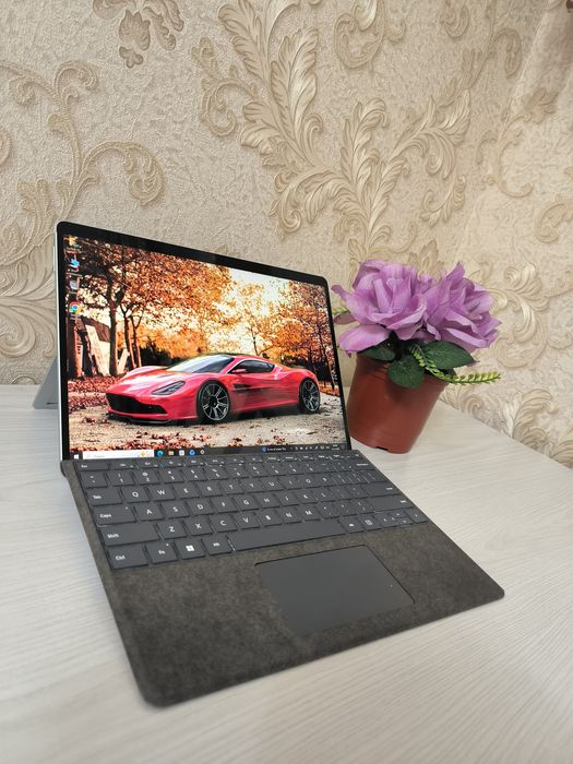 Microsoft Surface Pro 8 LTE