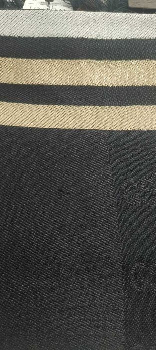Eșarfă Gucci damă – originală, nouă, cu etichetă și cutie – mic defect